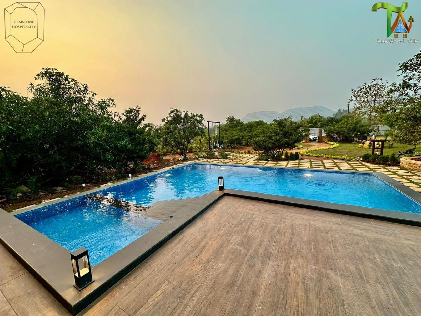 Luxurious 3Bhk W//Pool Teakwood Villa By Gemstone Hospitality Alibag Luaran gambar